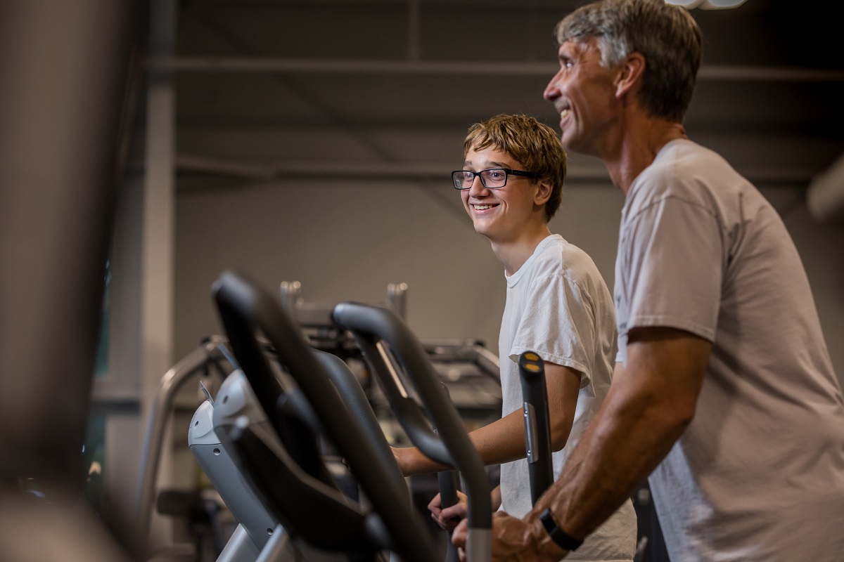 father_son_exercising