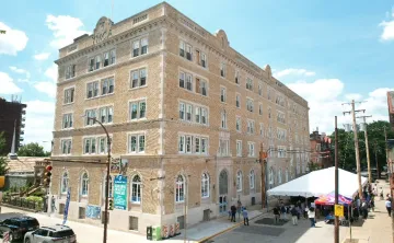 The outside of the Allegheny YMCA building